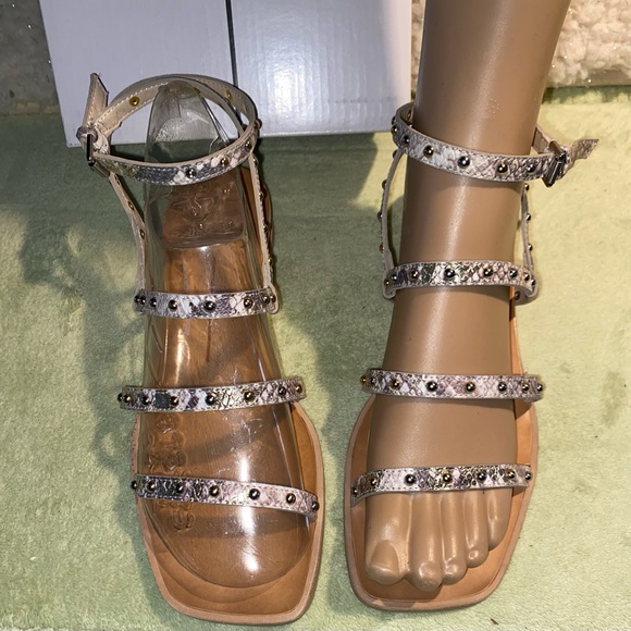 🔆HP 7/5 🎉DOLCE VITA STUDDED STELLA STRAPPED SANDALS - Picture 5 of 11